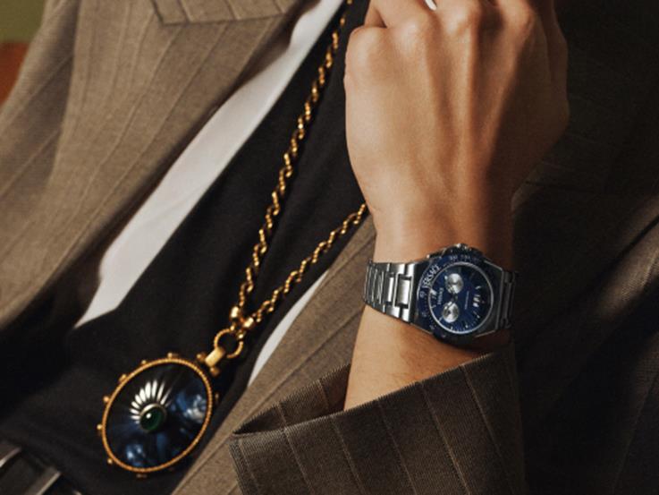 غريكا رياكشن فصل جديد يعكس الأناقة من فيرساتشيه